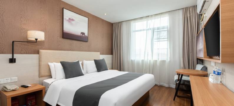 金途酒店(武昌火车站瑞安街地铁站店)图片