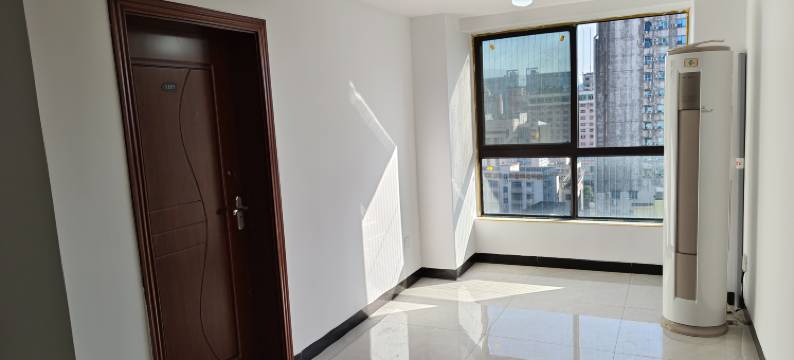 逸家青旅(步步高新天地店)图片