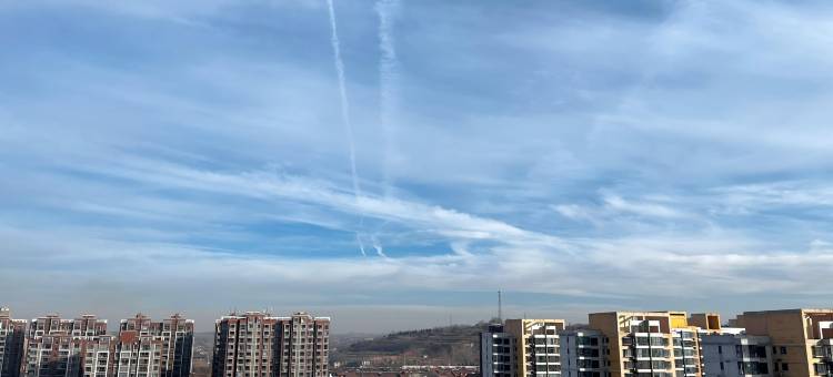 阳泉平定鹏飞金源国际酒店(综合办公大楼青银高速出口店)图片