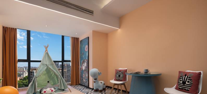 Sky.悦栖美域高空影院酒店(长沙德思勤广场省政府店)图片