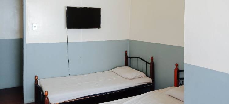 红多兹酒店@伊洛伊洛拉巴斯广场(RedDoorz @ Plaza la Paz Iloilo City)图片