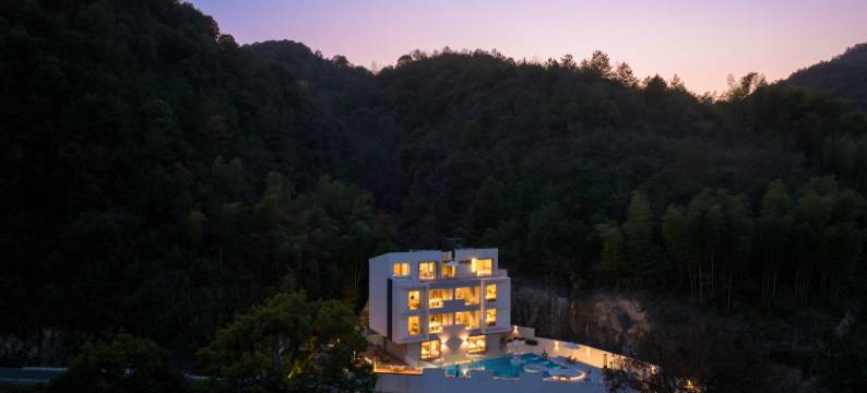 GUCHI故迟·江景汤泉民宿(OMG心跳乐园店)图片