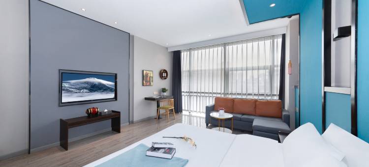 嘉伯年酒店(泸州高铁站万达广场店)图片