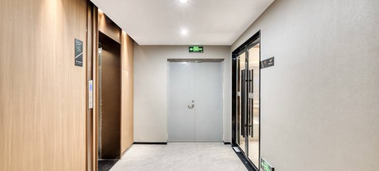 柏曼酒店(南京东南大学诚信大道地铁站店)图片