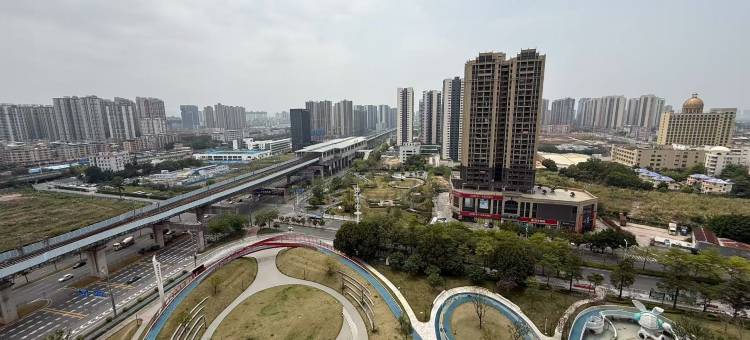 广旭影视国际公寓(惠州星河冠誉府店)图片