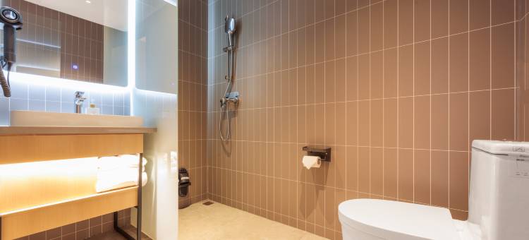 云庭酒店(同济南路地铁站马驹桥店)图片