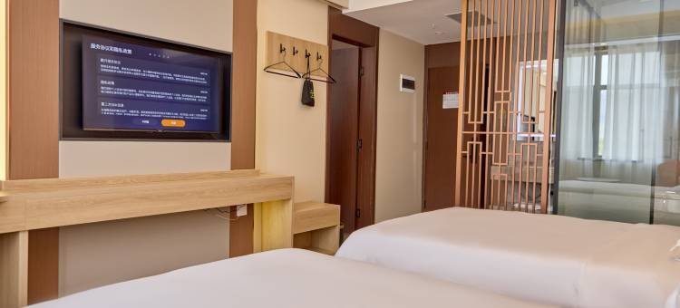 柏蔓酒店(柴达木西路海子诗歌馆店)图片