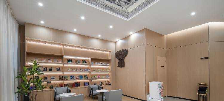 弘枫酒店(汕头金平万达小公园店)图片