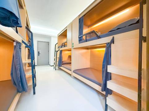 安屿光舍青年旅舍(黄贝岭地铁站店)