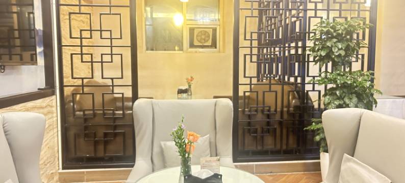 弘扬精品酒店(浣花溪公园龙爪堰地铁站店)图片