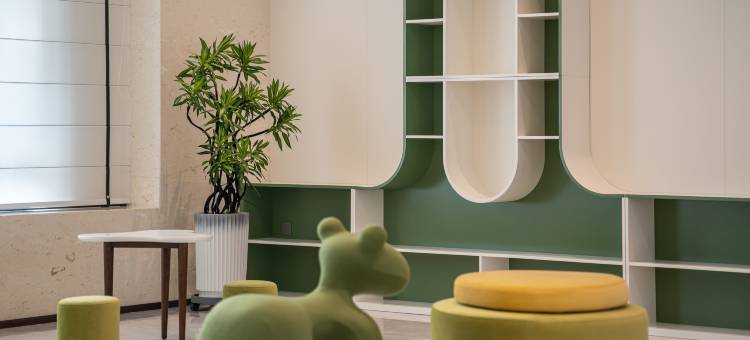 奎屯团结南街丽呈睿轩酒店图片