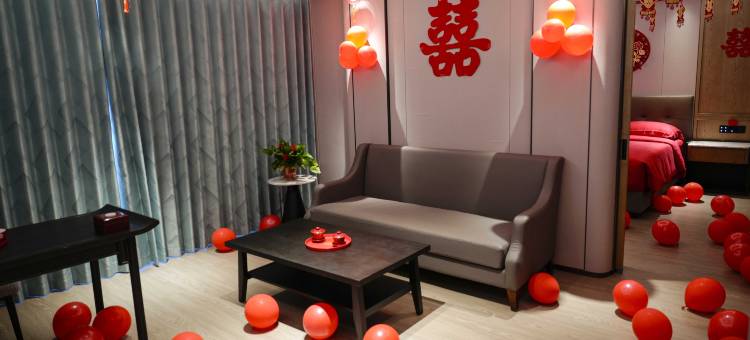 蓝溪国际酒店(荣盛华府店)图片