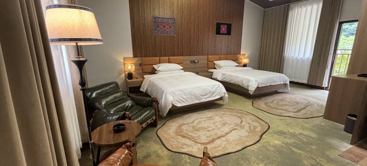 天窗花河小院图片