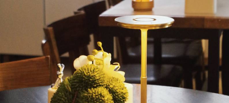 窄遇见电动床设计师青旅(苏州观前街平江路店)图片