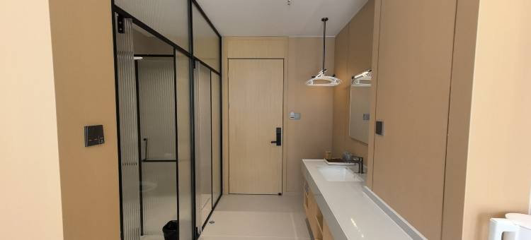 朗县凤鸣大酒店图片