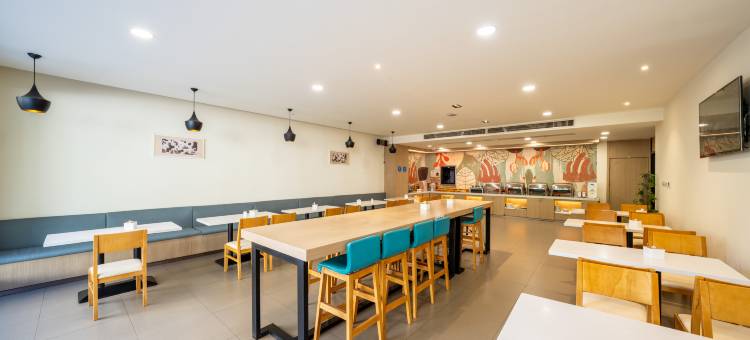 如家华驿精选酒店(西昌邛海17度万达广场店)图片