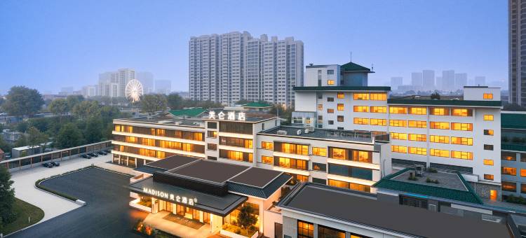 新乡金穗大道胖东来美仑酒店图片