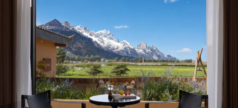 山眷云︱日照金山·臻选雪山全幅画景度假行馆(束河古镇店)图片