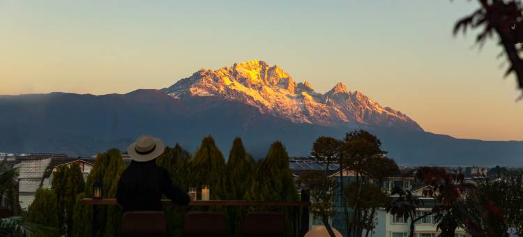 丽江古城汐屿山渡·日照金山·空中花园·360度高空全景度假酒店图片