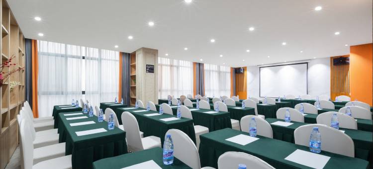 雅枫酒店(信阳丽宝广场万象城店)图片