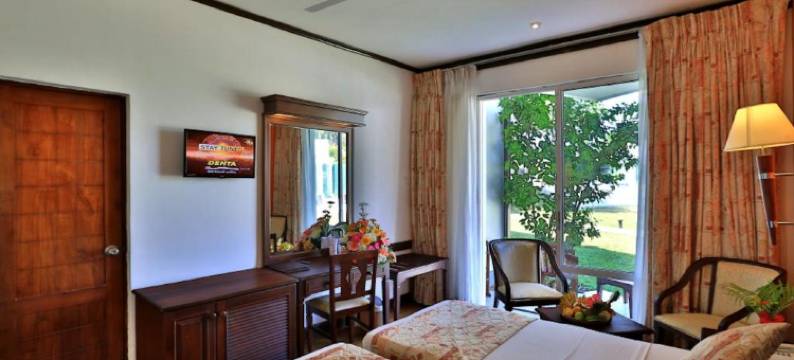 芙蓉海滩酒店(Hibiscus Beach Hotel)图片