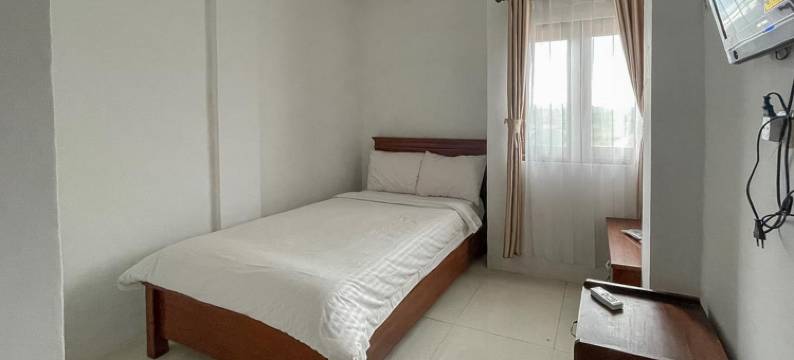 红多兹酒店@库塔龙目岛曼达利卡公路(RedDoorz @ Jalan Raya Kuta Lombok Mandalika)图片