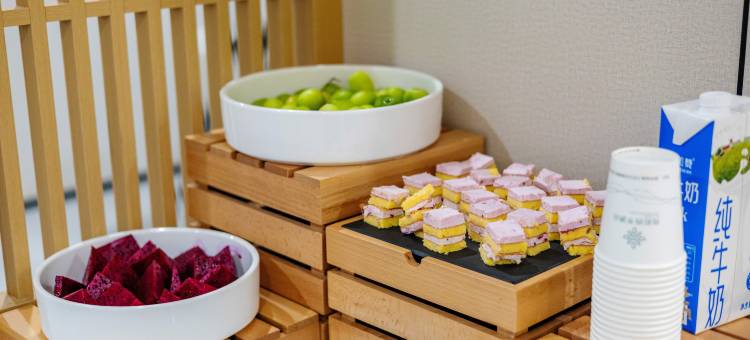 云栖酒店(正安吉他广场县政府店)图片