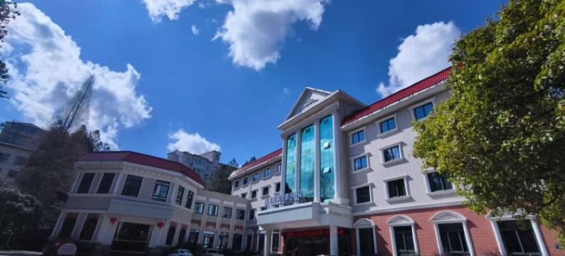 长旅沁庐假日酒店(井冈山风景区天街店)图片