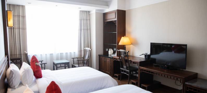 荷泰海景酒店(海口国贸中心万绿园店)图片