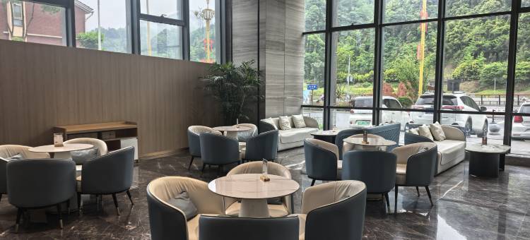 青衣江酒店图片