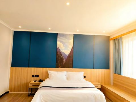 Lvchun Dongyang Grand Hotel Hotel Overview