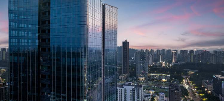 深圳大运新城黄阁坑地铁站亚朵酒店图片