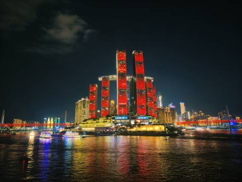 重庆南岸滨江智选假日酒店图片