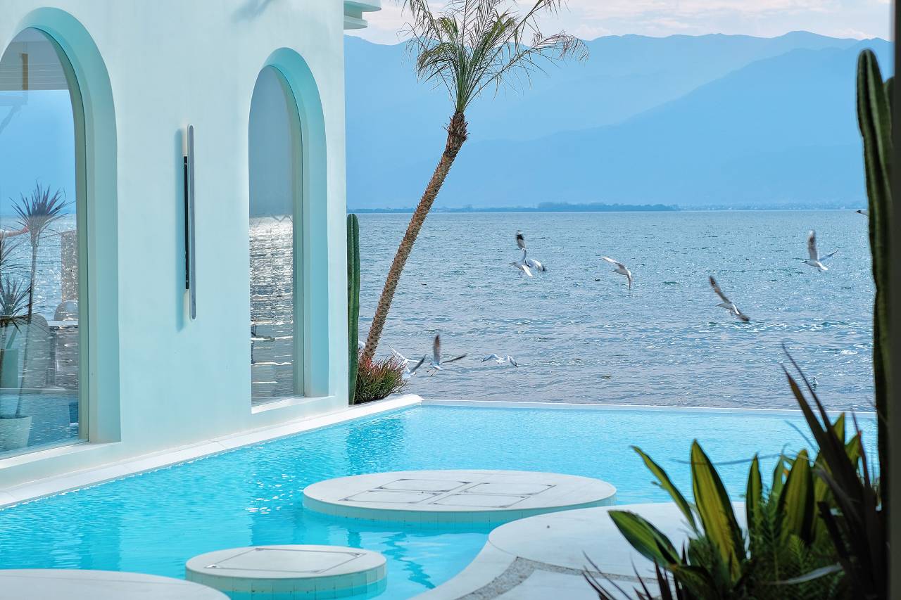 三色云河(大理双廊洱海·雪店)图片