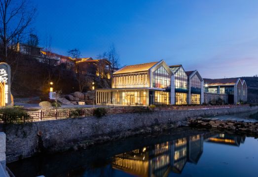 云水间精品民宿外景图