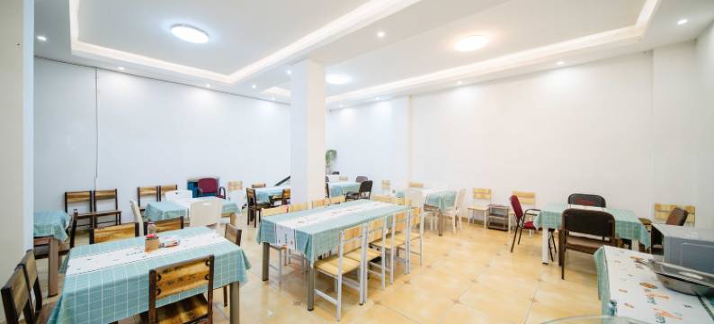 弥勒月云阁酒店(弥勒湖泉店)图片