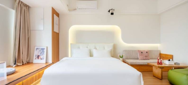 遇见你极简民宿(常州新北万达店)图片