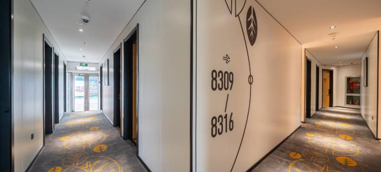 青季酒店MINI(上海宝山天街刘行地铁站店)图片