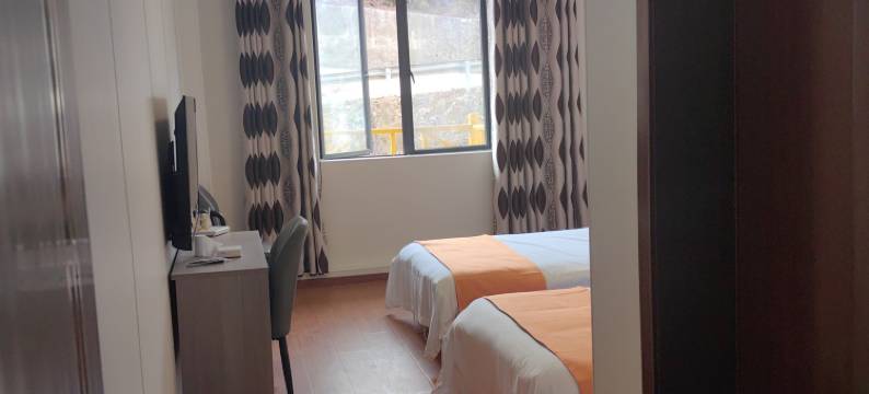 墨脱仁青崩寺圣洁酒店图片