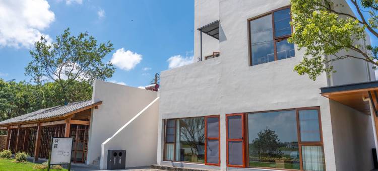 鸠兹湾度假村图片