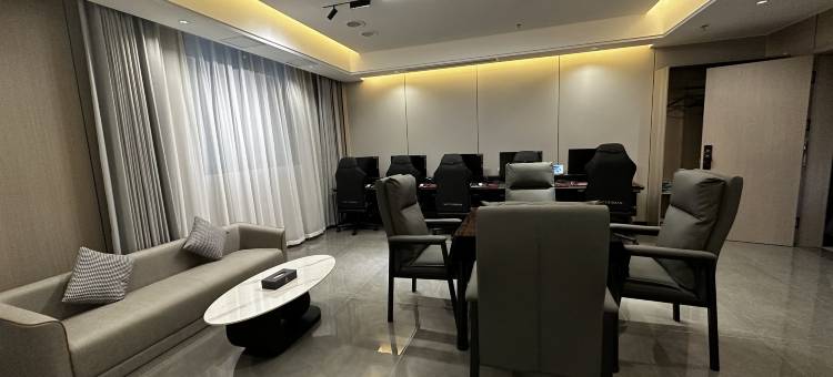 7U电竞酒店(确山盛世华庭店)图片