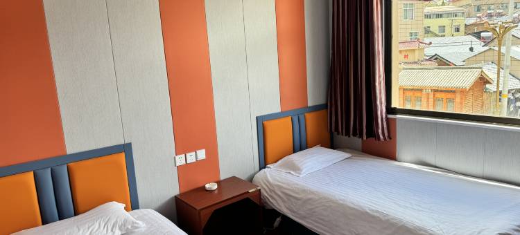 碌曲曲格尔宾馆图片