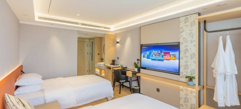 布尔津苏通假日酒店图片