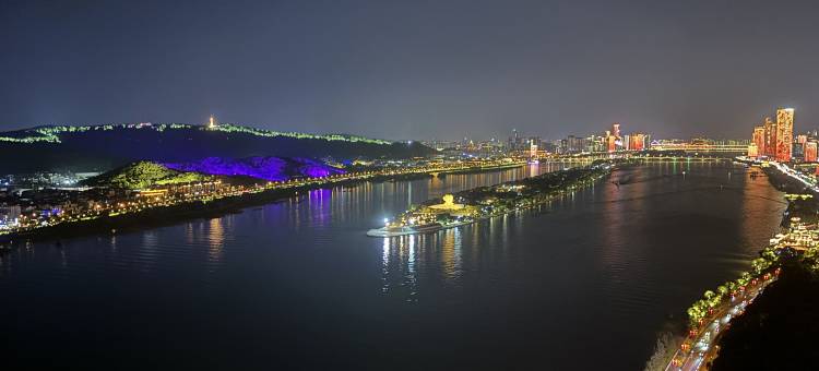 莎贝高空江景酒店(长沙湘江中路碧沙湖地铁站店)图片