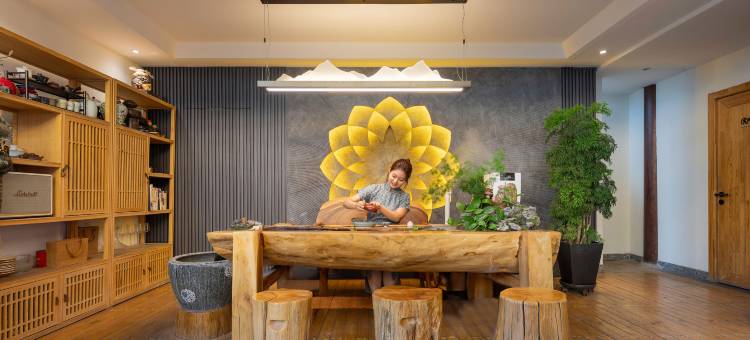 拾宿·设计师·花园式古宅院落民宿(忻州古城店)图片