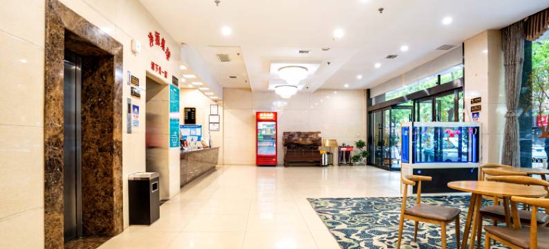 仟佰度酒店(西安钟鼓楼大差市地铁站店)图片