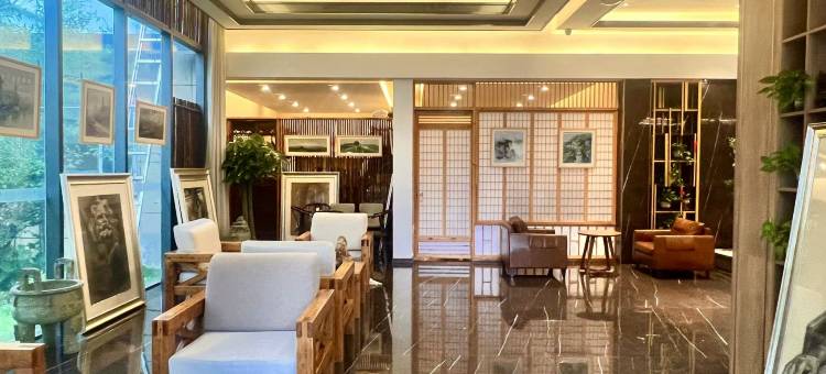 武汉德嘉艺术精品酒店(黄鹤楼粮道街店)图片