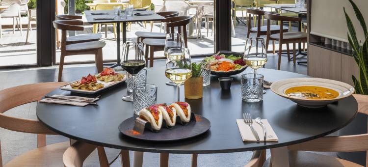 巴塞罗那机场怡思得酒店(INNSiDE by Melia Barcelona Aeropuerto)图片