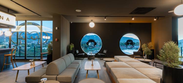 蓝猴中心酒店邦涛(Blu Monkey Hub and Hotel Laguna, Bangtao Phuket)图片