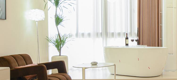 七里拾光·设计师私汤民宿(市中心苏宁广场店)图片